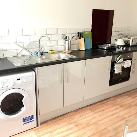 Phoenix House Apartments Уолсал Екстериор снимка