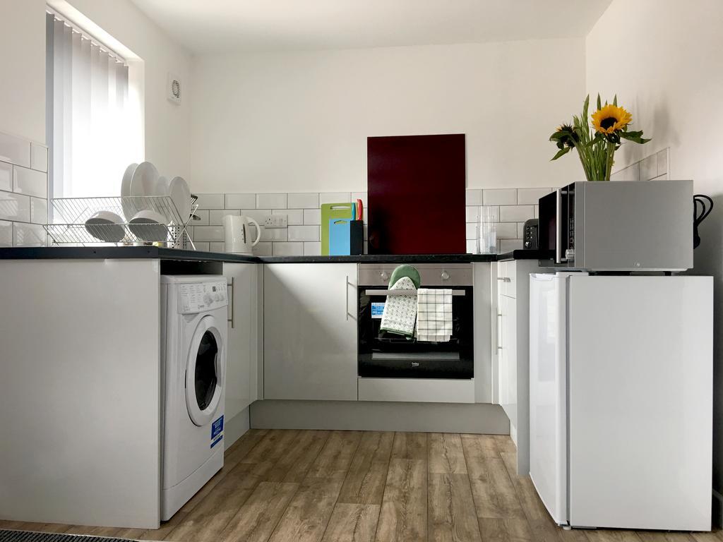Phoenix House Apartments Уолсал Екстериор снимка