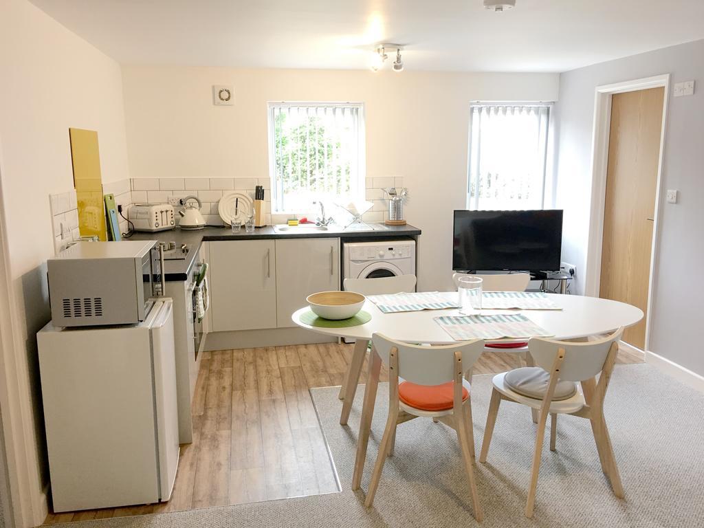Phoenix House Apartments Уолсал Екстериор снимка